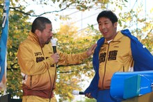 「エメマン派」として登場したが実は「微糖派」だった麒麟・田村（右）と、木村祐一（左）。