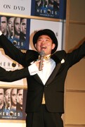 「HEROES」でマシ・オカが発する有名なセリフ「ヤッター！」を真似たキングオブコメディ今野。