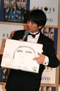 「1年後の自分」として「HEROESで監督をしたい。相方を起用したい」と今野の似顔絵を描いたキングオブコメディ高橋。