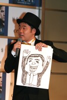 「1年後の自分」として「『ベスト・オブ・ヒーローズ2011』をひとりで受賞したい」と自画像を描いたキングオブコメディ今野。