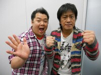 DVD「マヨブラジオ presentsブラックマヨネーズ 吉田VS小杉 意地のガチンコマッチ」を発売したブラックマヨネーズ。お互いの言い分にあきれながらも笑い合うブラマヨらしい一問一答となった。