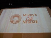 店内では「オー！マイキー」の最新エピソードや未公開映像も上映。