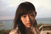 写真集「日本の美しい女子高生」の1枚。(c)渡部陽一