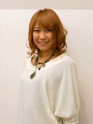 会見終了後、お笑いナタリーの取材に応じた桜 稲垣早希。