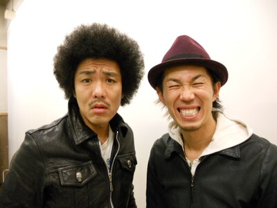 来年2011年1月15日に西武ドームでイベントを開催するトータルテンボス。本日12月14日からは、神奈川・海老名のラーメン店「中村屋」にてオリジナルラーメン「テンボスラーメン」の発売も開始されている。