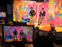 スタジオの様子。(c)YTV