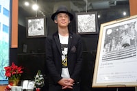 「にしのあきひろ絵本原画展」開催にあたり会見を行ったキングコング西野。