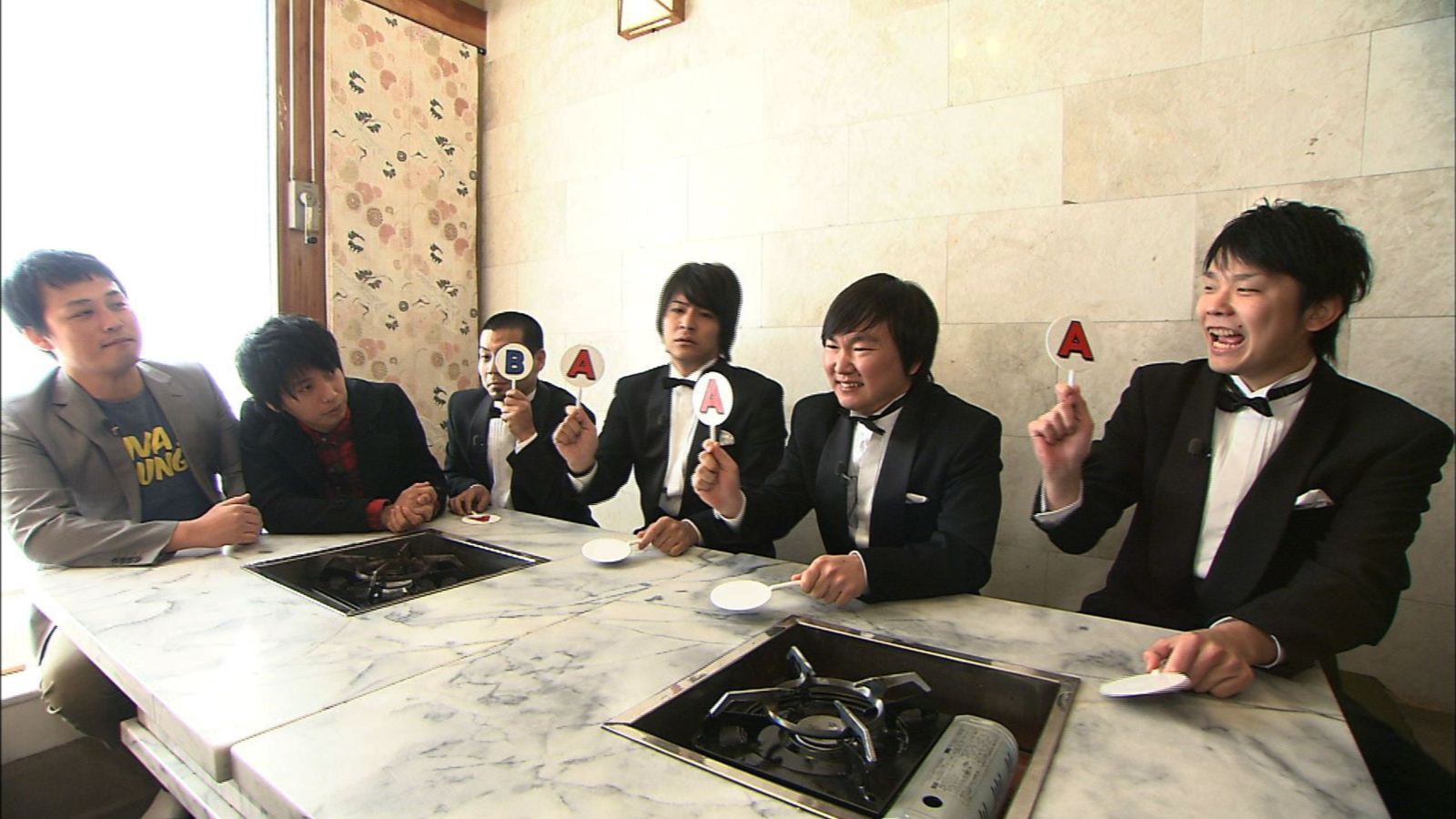 「レッドカーダ！」SP「淡路島極上グルメ癒し？ツアー」の一場面。(c)テレビ大阪