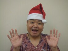 “顔パンサンタ”こと新喜劇座長の川畑泰史。子どもたちにプレゼントを用意し京橋花月で待っている。