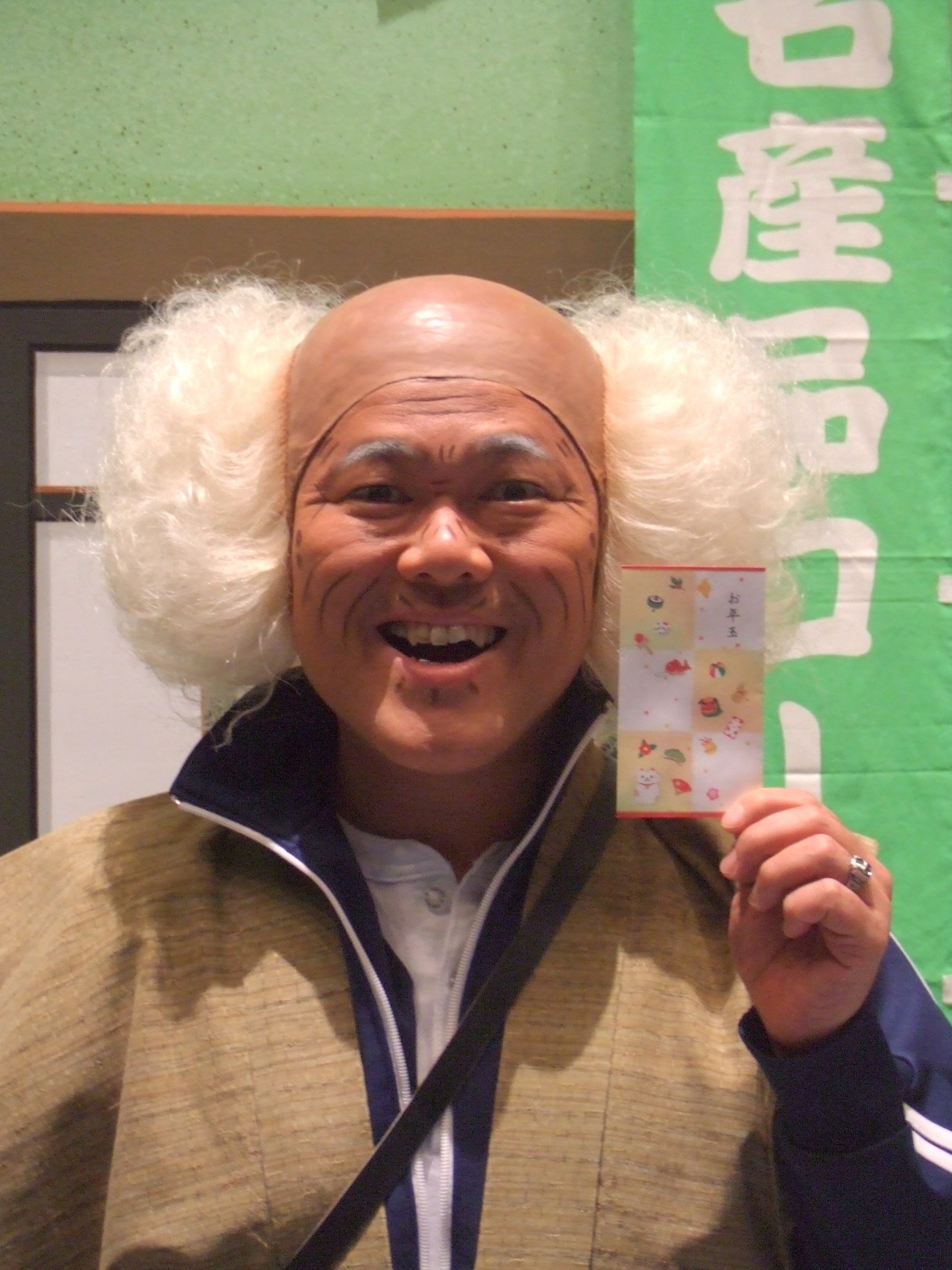 大阪・京橋花月にて「「茂造の『お正月恋騒動』」を上演中の辻本茂雄座長。(c)吉本興業