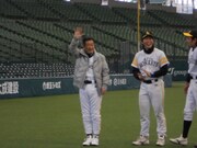 大村の父・大村敏和も選手として登場。胸には「スカルプD」、背中には「道化もの」というゼッケンを貼って息子の本を宣伝。