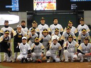 アフロモンキーズは2005年に野球好きである藤田の願いを大村が叶える形で結成。大村が監督兼DH（指名打者）、藤田がキャプテン兼内野手を務めている。選手として、アームストロング栗山、オリエンタルラジオ藤森らも所属している。