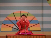 会見では方正から1000近く落語は入ったiPodをもらったと語った八光。中には方正が自分で録音した稽古のネタも入っていたそう。「もちろんすぐ飛ばしましたけどね（笑）。よほど落語すきなんやな」と感心していた。