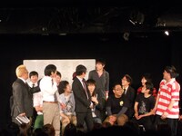 周りの芸人たちから「7年前が1番カッコよかった」と言われた磁石の佐々木。2010年のニュースでは「佐々木部発足」を挙げ、事務所が変わったことにより、充実の芸人生活を送った様子を語った。