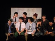 アームとエレジョンはそれぞれ賞を獲った大会の経験から、審査員に年配の人がいることが話題に。特に「漫才新人大賞」では、その独特な審査発表や漫才の講評が観客の興味を誘った。