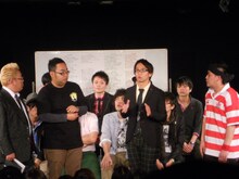 どきどきキャンプは岸のジャック・バウアーネタや佐藤のトイレネタなどの状況を報告。2010年に引き続き、2011年は岸の祖母の様子が1番の関心事のよう。