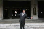 小籔は「最初は、僕が楽しいからやっていたイベントが、今では周囲のみなさんから『またやるの?』『誰が出るの?』と聞かれるようなイベントになり、手応えを感じている。芸人仲間やミュージシャンの方々と飲んでいる時も、昨年のコヤソニの思い出話になることが多く、『やるしかない!』と思っている」と意気込みを見せた。