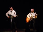 フラミンゴの辻本と吉田がフォークソングユニット核恋慕で登場。寺坂曰く「トイレの神様」と同じくらいの長尺だった。