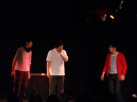 “地獄の入り口”では、「風呂でポックリ死んだ」という吉田が、閻魔役の西野に天国行きを希望。そこに赤鬼役の大重が酔っ払って帰ってくる。