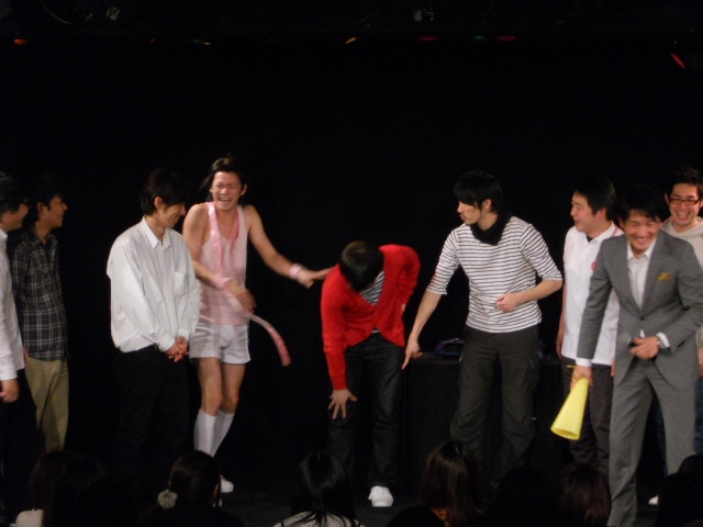 エンディングでは、オープニングに続き好き勝手な畑中に西野が肩パンチをお見舞い。畑中はよけた勢いで大重の足を踏むというハプニングも。