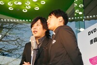 DVD「LISENCE vol. ZEPP ENJOY」について、藤原（左）は「今のところ最高の出来です。それを毎年超えていかなきゃいけない」と真面目に語った。