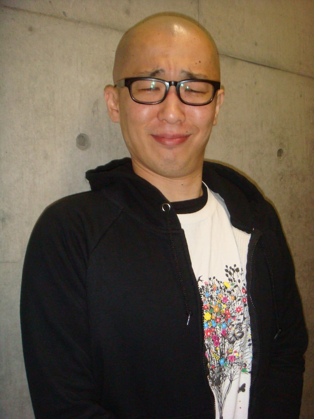 2月1日・2日に東京・神保町花月にて上演されるチャレンジ特別公演「クニに乾杯」で脚本・演出を務めるアホマイルド・クニ。(c)吉本興業