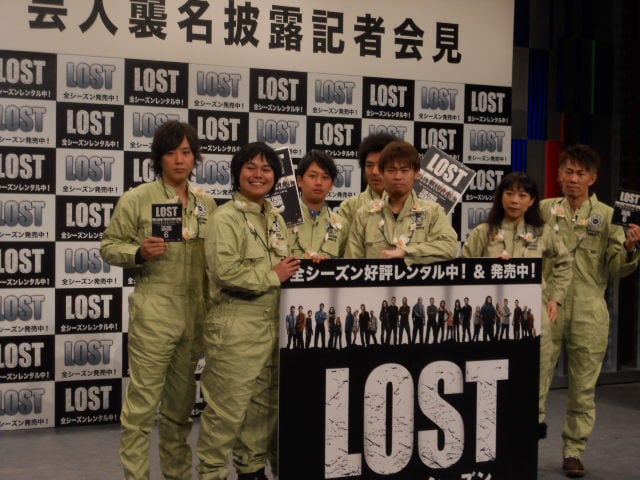 「『LOST』芸人襲名披露」に出席した品川庄司・品川、ライセンス、トータルテンボス、椿鬼奴、中山功太。前回このプロジェクトのサブリーダーを務めたオリエンタルラジオ藤森は今回仕事の都合で欠席となった。