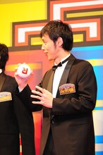 会場の空気が温まっていないトップバッター出番となってしまい、「（自分の）くじ運のなさに腹が立ってます」とコメントしたキャプテン渡辺。優勝賞金のうちの100万円分は競馬につぎ込みたいと語った。