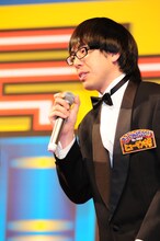 「テレビは2回目。インディーズ芸人に夢を与えてもらった」とヒューマン中村。