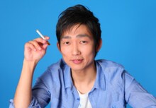 舞台「Spiritualな1日」の主演を務めるNON STYLE石田。石田のブログには、同舞台の共演者たちとの和気あいあいとした様子なども掲載されている。