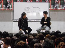 よしもとクリエイティブカレッジ（YCC）の特別講義に講師として登場したほっしゃん。とココリコ田中。テーマは「動物にみる発想法」。