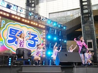 「Perfect Love」の「男子！」「女子！」コールで客席を盛り上げた50TA。