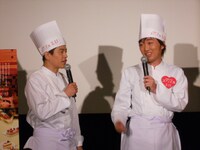 井戸田が酒屋でアルバイトをしていた頃、小沢と一緒に暮らしており、料理の上手な井戸田が小沢のためにご飯を作りに家に戻ることもあったとか。小沢が覚えている美味しかった料理は「柴漬けチャーハン」だそう。