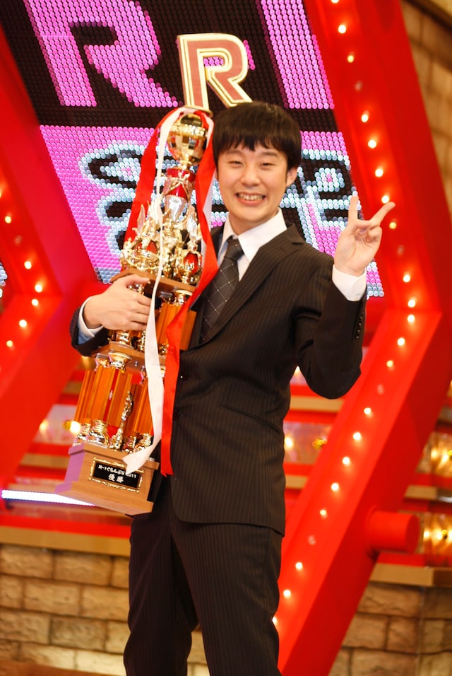 「R-1ぐらんぷり2011」でチャンピオンに輝いた佐久間一行。