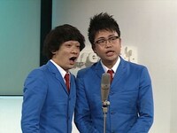 DVD「凸base（デコベース）～baseよしもとネタ全集2011～」の一場面。