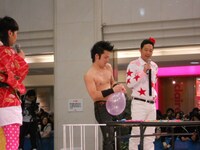 「風船を鼻でふくらます」という渡辺ラオウは、鼻炎のため「点鼻薬をガンガンしてきました」と気合を見せたが、記録には及ばず。「この程度かー！」と叫んで悔しがった。