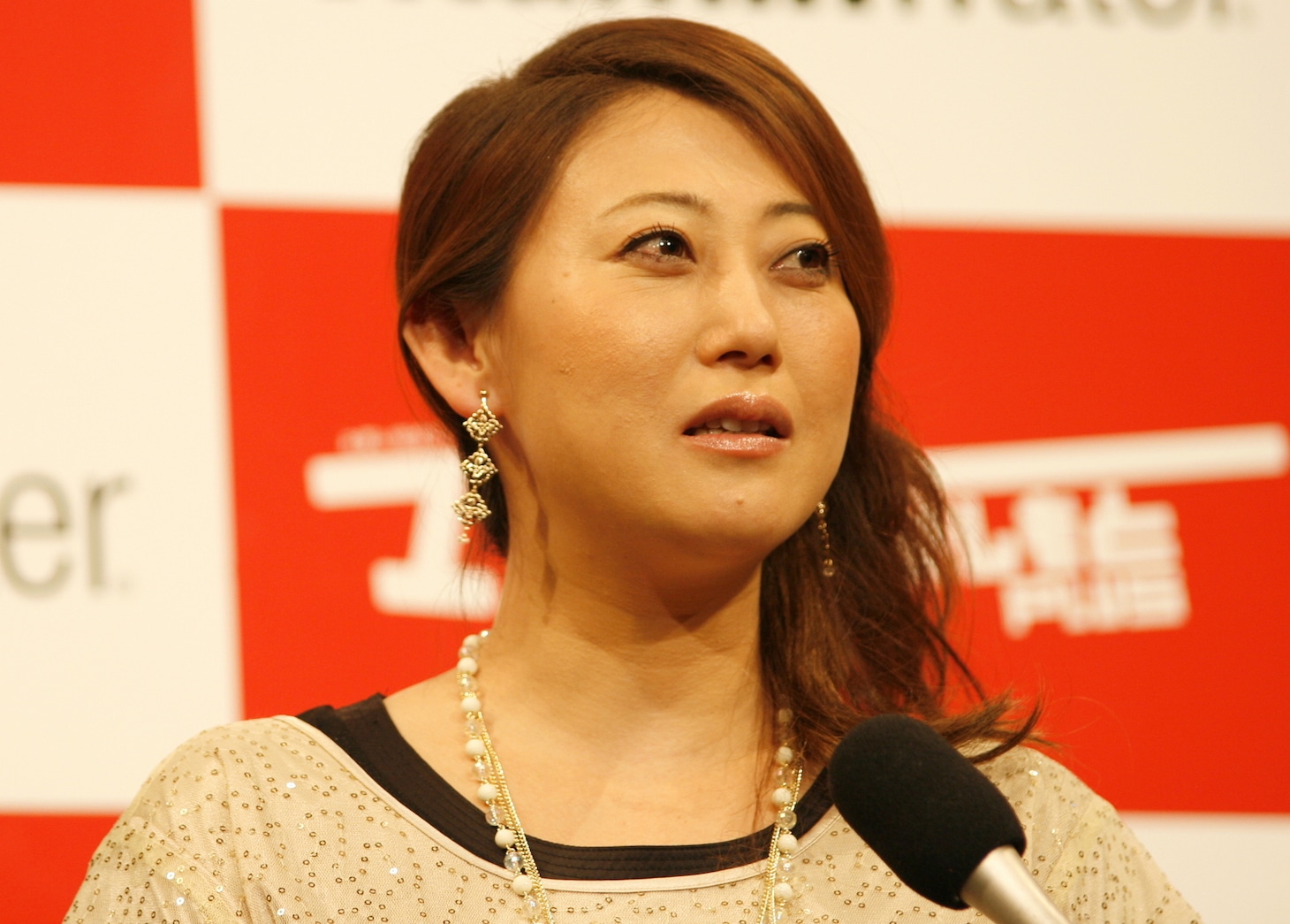 べっぴん3位の友近。