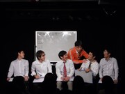 Aクラスの模擬試験では、飯尾先生の丁寧なフォローにより時間が大幅延長。しかしその甲斐あってMCに不安だった先生も「このクラスとは仲良くやっていけそう」と自信を取り戻した様子だった。