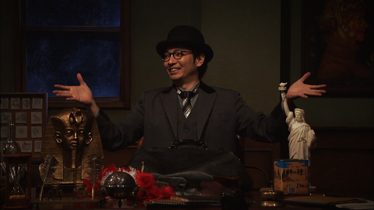 小林賢太郎テレビ」の一場面。 - 「小林賢太郎テレビ」DVDとBlu-rayで