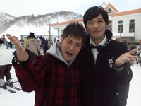「RG VS ハブ ジャッジ熊谷」の収録で新潟県湯沢を訪れたガリットチュウ熊谷とカラテカ入江。2人はスピンオフ企画のため、スキー客で賑わうガーラ湯沢スキー場を訪れロケを行った。