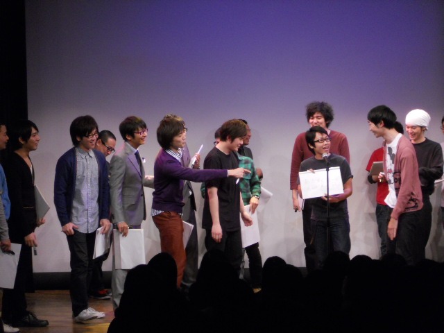 「大喜利世界記録に挑戦」の一場面。リトレイン速水は1問目2人目にしてアウトになってしまった。