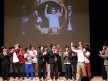 グランプリを獲得したスパナペンチの高橋はガッツポーズ。しかし高橋は、父親に「芸人になれ」と勧められているものの、当の本人は決めかねていることを告白。するとハマカーン神田は「僕は父親が猛反対してますけどね」とうらやましそうに語った。