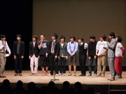 前半5組を終えて、審査員からは「プロ顔負けの熱気」「ネタがしっかりしている」と絶賛の声が。