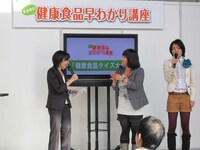 「からあげのことなら何でも聞いて下さい！」と熱弁したアジアン馬場園（中央）。