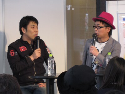 東京・立川高島屋で行われた「なるほど！健康食品早わかり講座」で、健康食品にまつわるトークを繰り広げたパンクブーブー。