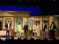 頬骨に特徴のあるせいじと国崎は、終始周りから顔をイジられブサイク扱い。しかしこの特徴が、最後にとんでもない展開を引き起こす。