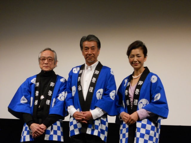 映画「ホームカミング」主演の高田純次、妻役の高橋惠子、監督の飯島敏宏。セカンドライフがテーマの映画だが、今年2011年1月に64歳になった高田は医者から「純ちゃんはあと50年生きる」と言われたそう。