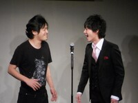 「お笑いダイナマイトショー」を卒業し、現在「お笑いマッハライブ」にレギュラー出演中の流れ星。ちゅうえいが瀧上のツッコミに対してストレートな要求を出し会場は爆笑。