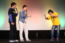 映画「ラン アンド ラン」トークショーに登場した間寛平とサバンナ。間がアースマラソン中に前立線がんを患ったと聞いて心配したというサバンナ高橋。しかし、テレビで「前立線～!!」と絶叫する間を見て「（がんを患ったのは）ホンマかな？」と思ったそう。