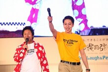 「舞太鼓あすか組～太鼓見て元気だそうぜ～」のMCはんにゃは、ステージを観て「すごい迫力でしたね！ みなさんも元気をもらえたんじゃないでしょうか」と大興奮。出演者の肉体美を見た川島は「彼らは鍛えているわけじゃなく、演奏していると自然と筋肉がつくそうです。うらやましい」と、自らの突き出た腹を観客に見せた。